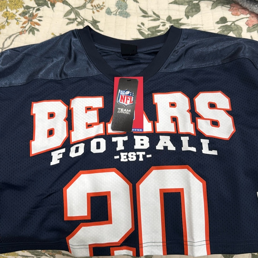 Cropped NFL Chicago jersey for women